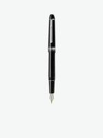 Montblanc Meisterstuck Classique Fountain Pen